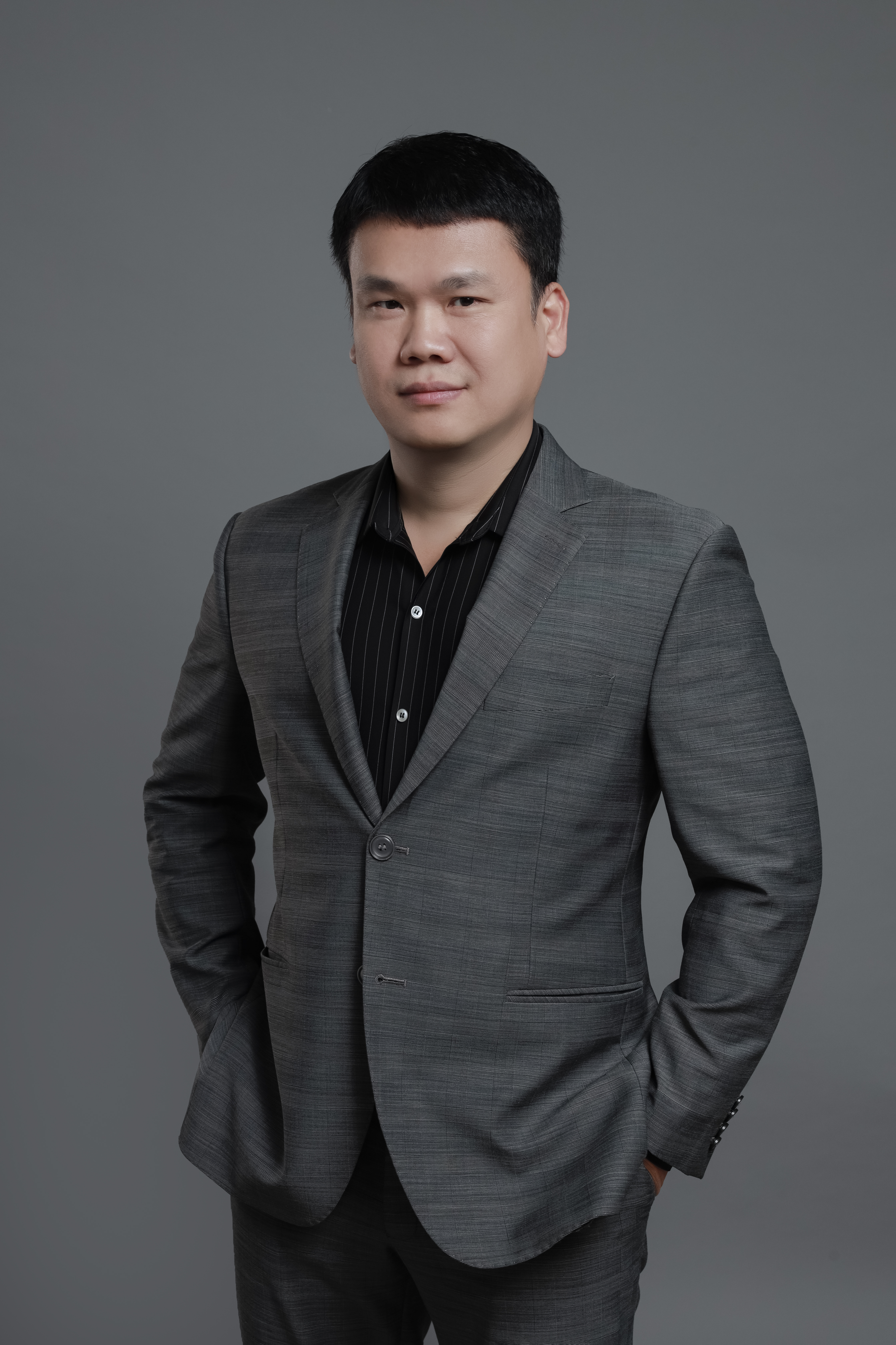 Mr. Tran Mai Le